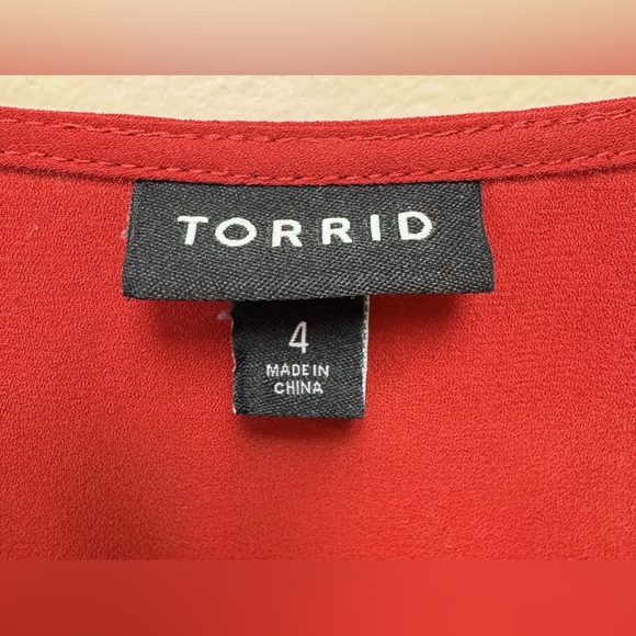 Torrid Bundle of 2 Georgette Pintuck Long Sleeve Button-Front Blouses Size 4/4X - Picture 7 of 7